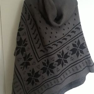 Gray black sweater poncho